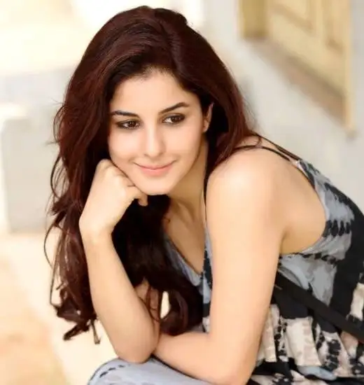 Isha Talwar Biography