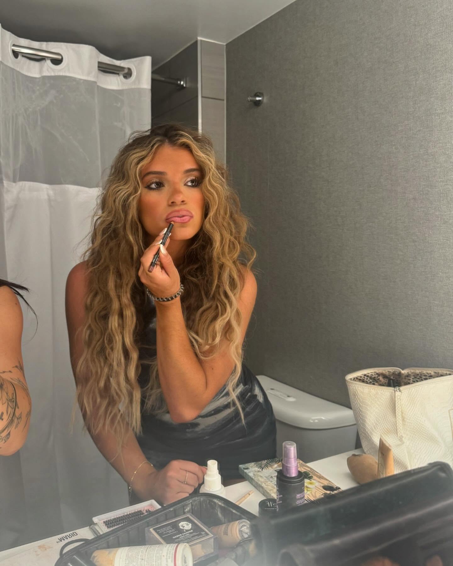 Kayla Manousselis Age: Know How Old She Really Is!