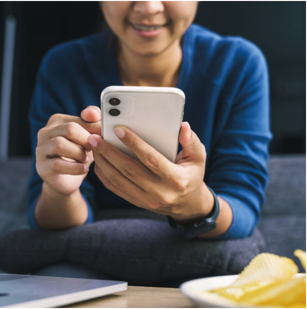 The Digital Nomad’s Guide to eSIM Travel: Exploring Emerging Destinations in 2025